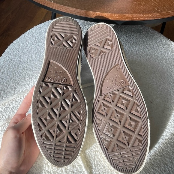 Brand new converse - Picture 3 of 5